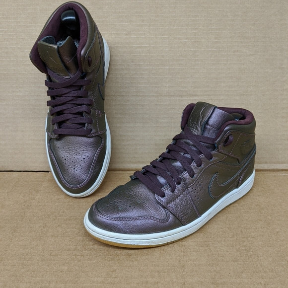 Air Jordan 1 mid nouveau - Picture 1 of 8